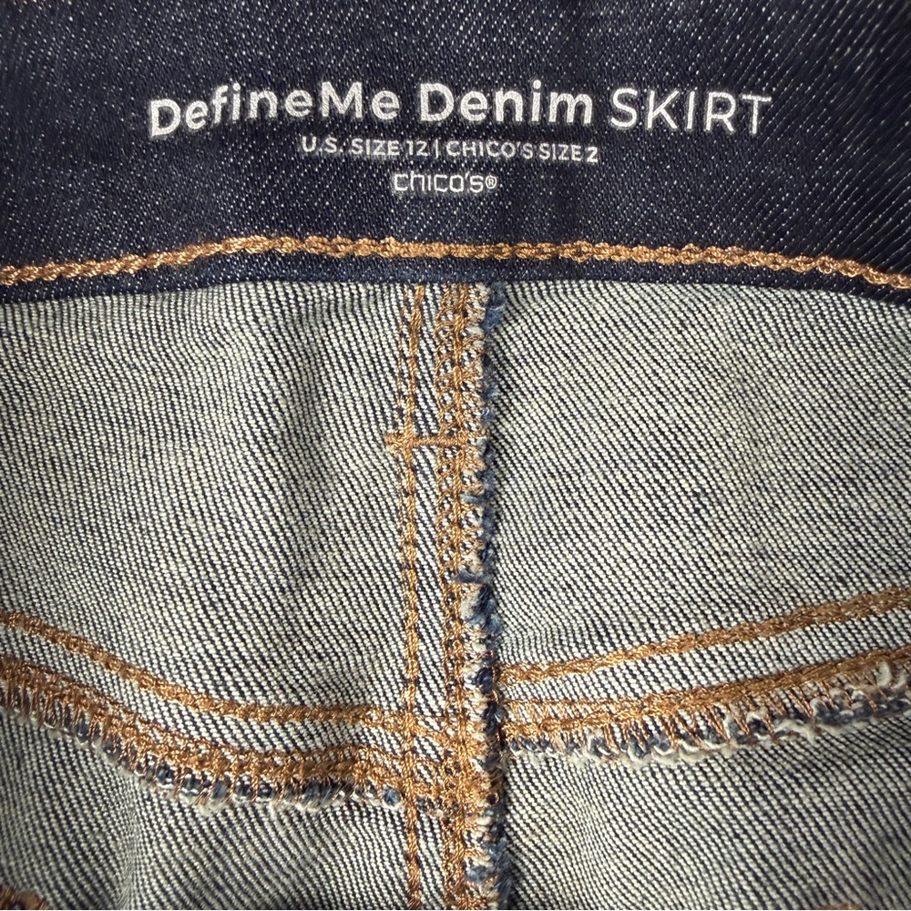 Chico’s Jean Skirt Denim SZ 2 12 Dark Wash Casual Spring Pockets Pencil Vacation - Picture 2 of 7